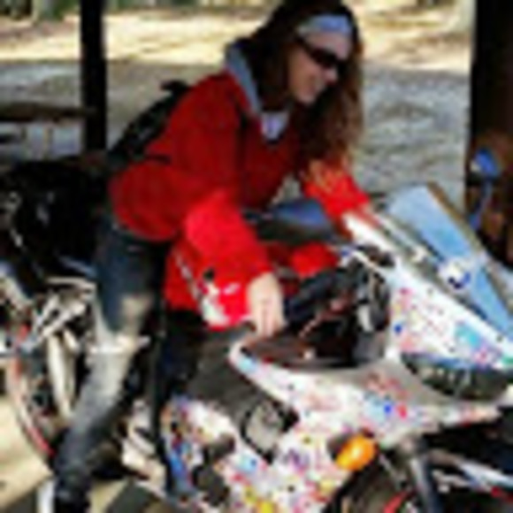 Meet your Posher, Amber - Picture 1 of 1